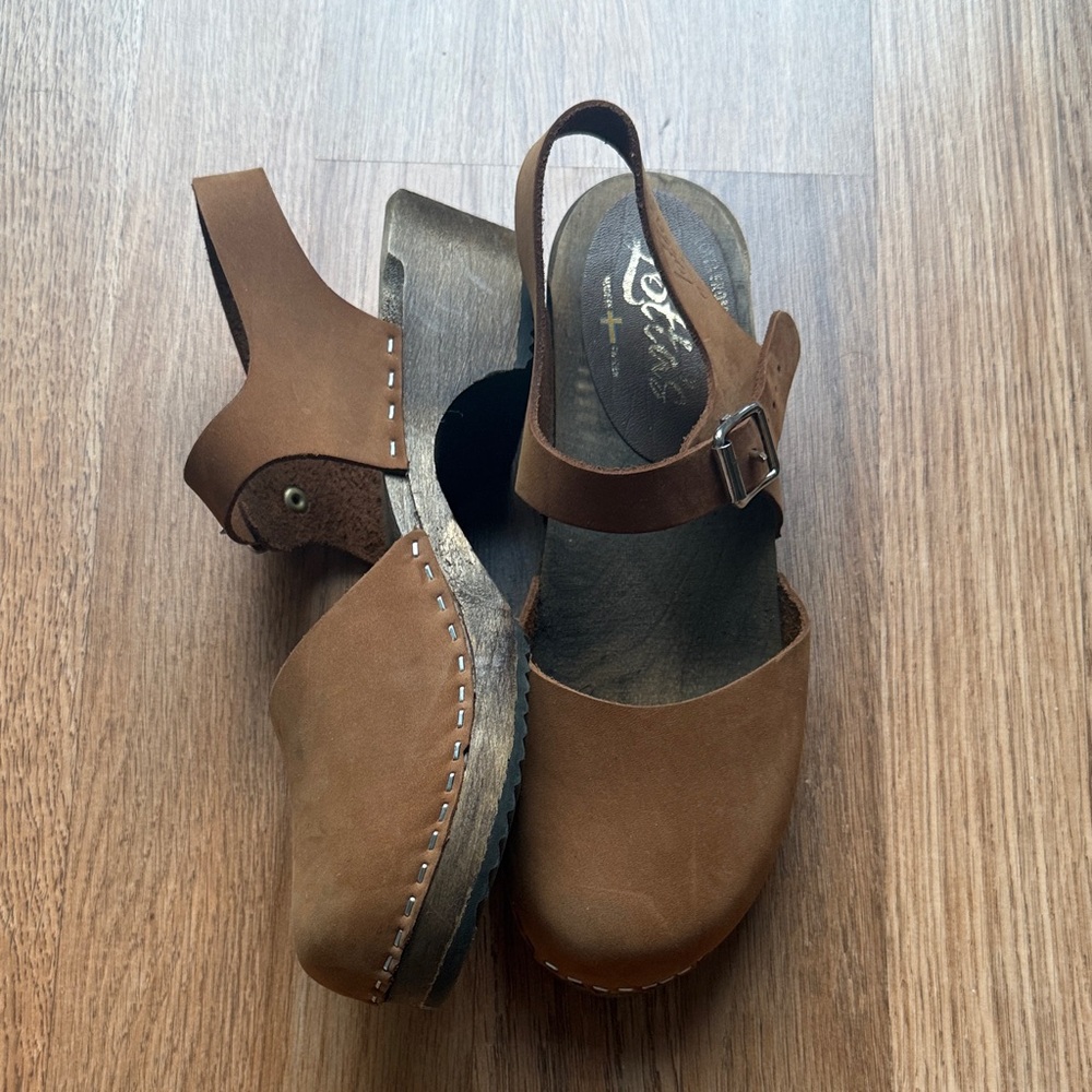 Brown Leather Lotta from Stockholm Clogs